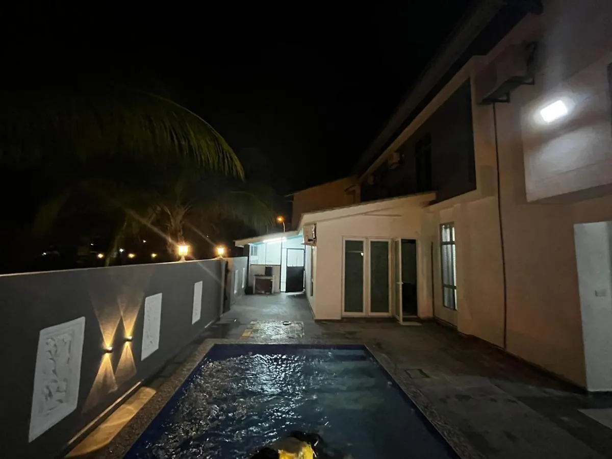 Дом отдыха Jb Familia Homestay Джохор-Бару
