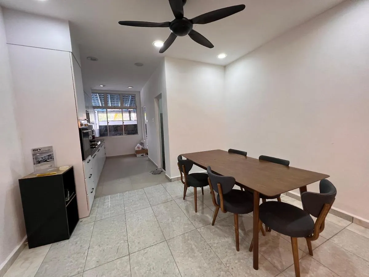 Jb Familia Homestay Джохор-Бару Малайзия