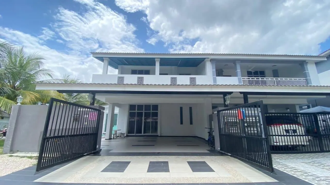 Jb Familia Homestay Джохор-Бару