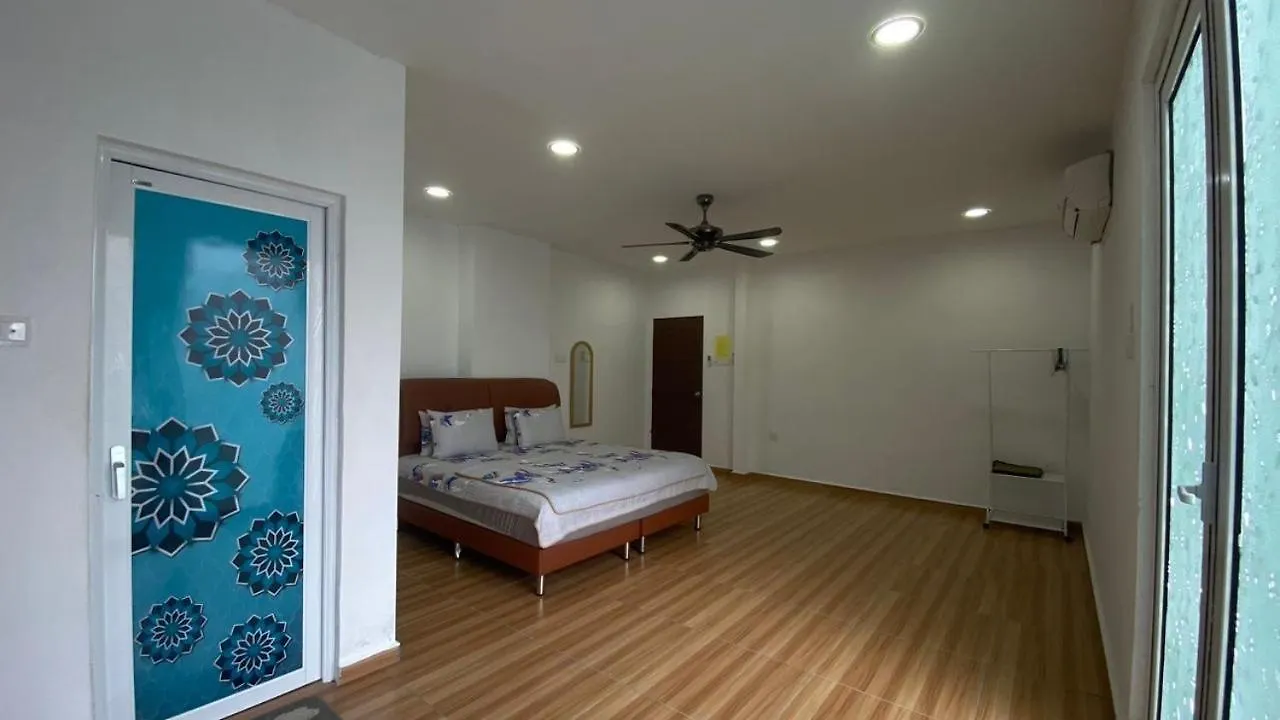 Jb Familia Homestay Джохор-Бару
